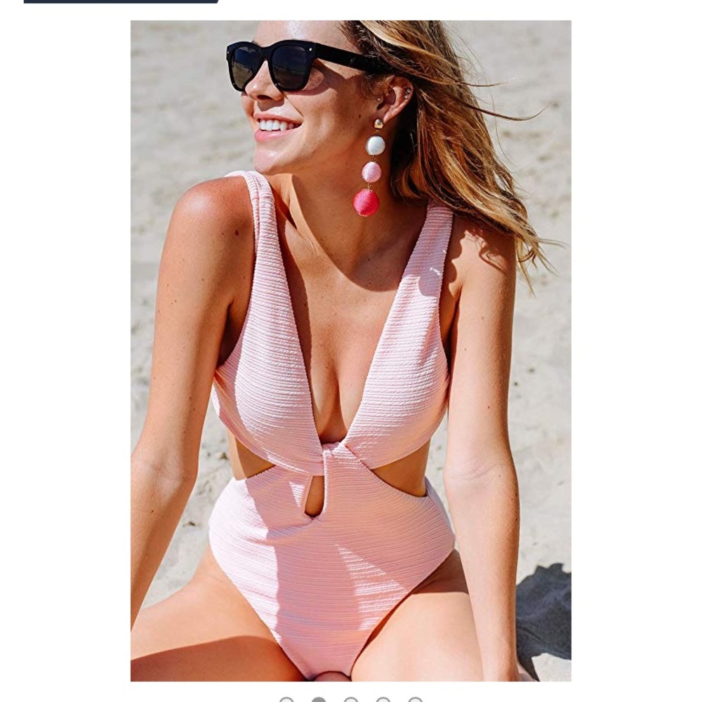 Brand New Cupshe Cut Out One Piece Suit